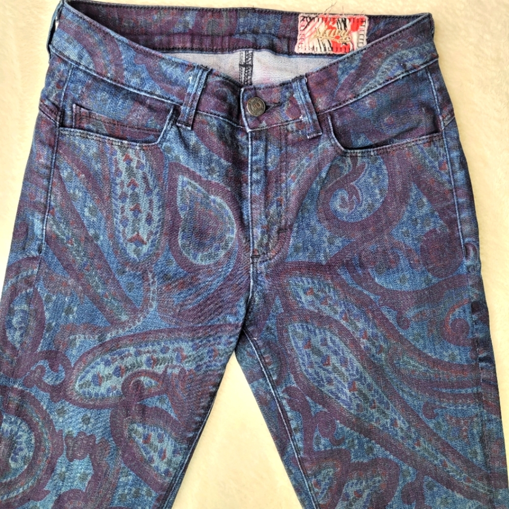 SIWY Mid Rise Seamless Dark Wash Paisley pattern Skinny Jeans Size 26